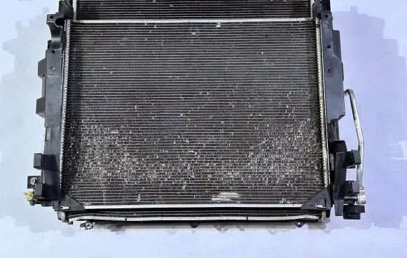 Chevrolet Camaro Radiator set 84100109