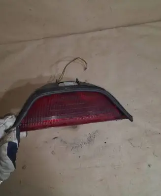 BMW 5 E39 Third/center stoplight 835659