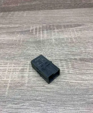 Mitsubishi Carisma Other relay MB95338211 A1001X7 138