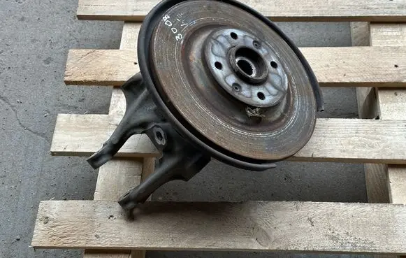Peugeot 3008 I Rear wheel hub 9670245780