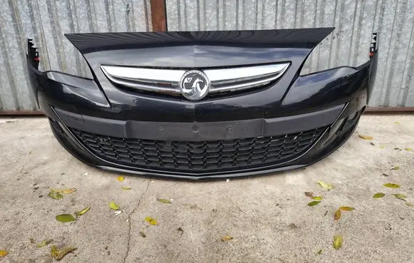 Opel Astra J Front bumper 13264551