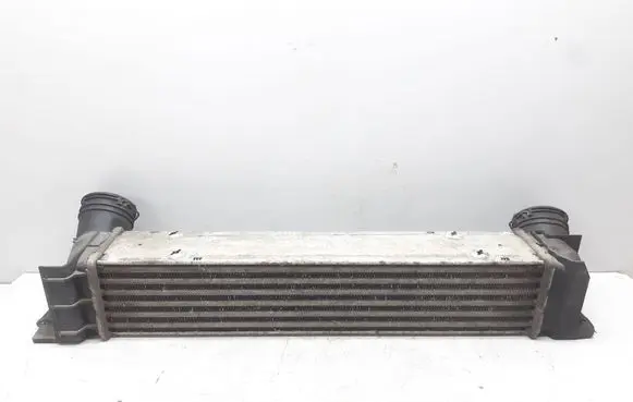 BMW 3 E90 E91 Intercooler radiator 7524916
