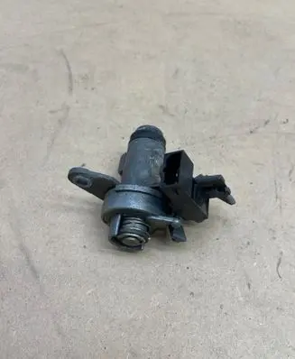 Audi A4 S4 B6 8E 8H Tailgate exterior lock 8E0827573