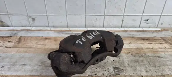 Peugeot 308 SW Front brake caliper