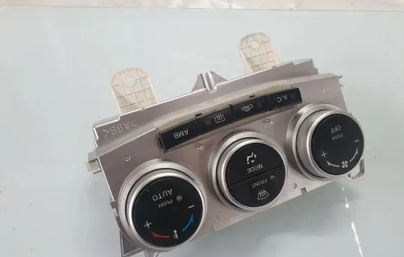 Mazda 5 Climate control unit K1900CC30 CC30 K1900CC30A04