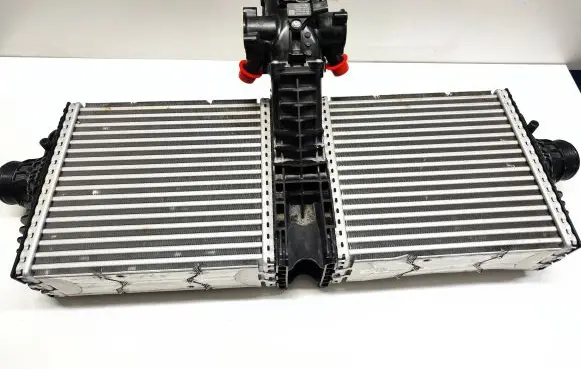 Porsche 911 992 Intercooler radiator 992145805g 0908911366 0261232031