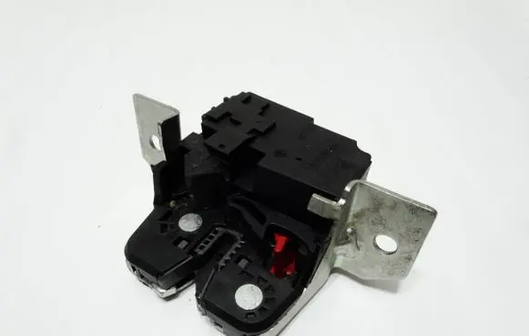 Mercedes-Benz B W245 Tailgate/trunk/boot lock/catch/latch A1697400235