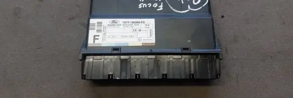 Ford Focus Comfort/convenience module 1S7T15K600FD 5WK48730F