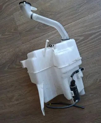 Lexus ES 250 - 300 - 330 Windshield washer fluid reservoir/tank 3670579290