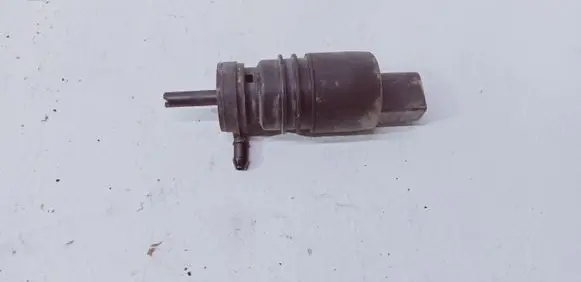 Mercedes-Benz CLS C219 Windscreen/windshield washer pump
