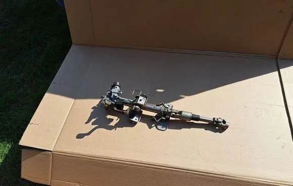 Chrysler Stratus II Steering wheel axle 04690715AC