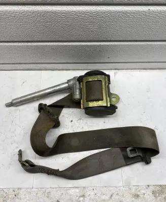 Audi A6 S6 C4 4A Front seatbelt 4A0857705