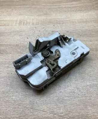 Peugeot 206 Rear door lock Peugot Rightside