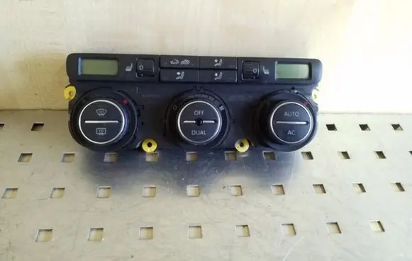 Volkswagen Touran I Climate control unit 1K0907044DA 5HB01010601