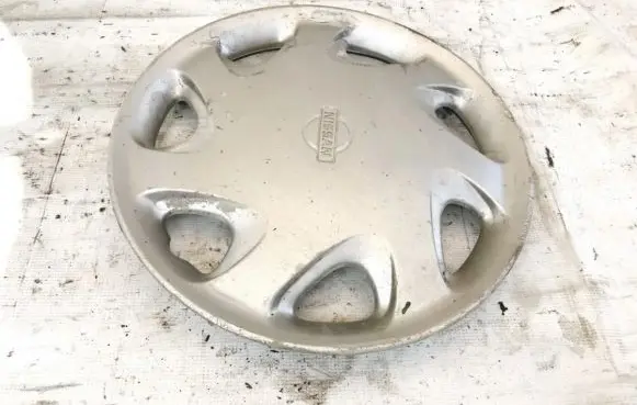 Nissan Micra R14 wheel hub/cap/trim 403150n500