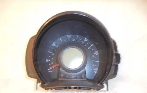 Peugeot 108 Speedometer (instrument cluster) 769167320U