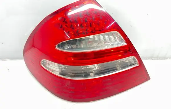 Mercedes-Benz E W211 Rear/tail lights A2118200564