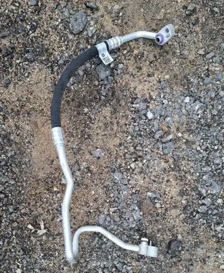 BMW 2 F44 Air conditioning (A/C) pipe/hose 98696340