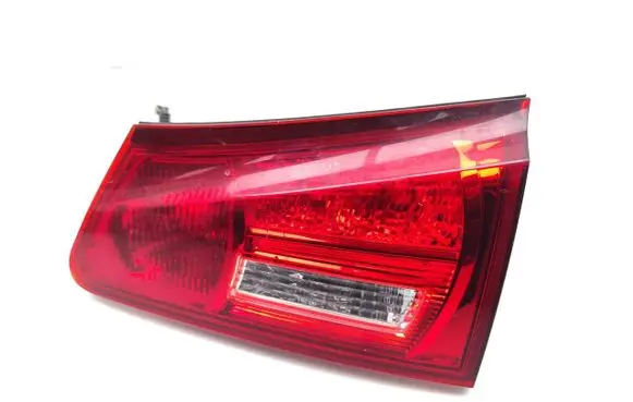 Lexus IS 220D-250-350 Tailgate rear/tail lights