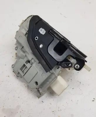 Audi A3 S3 8P Front door lock JA68X2837016B