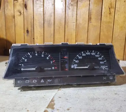 Mazda 626 Speedometer (instrument cluster)