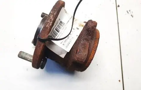 Subaru Legacy Rear wheel hub