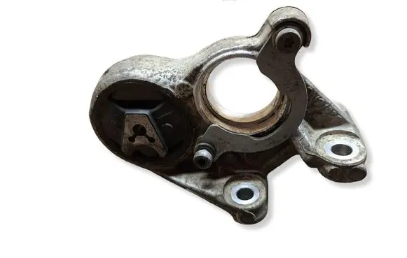 Peugeot 3008 I Engine mount bracket 81090780