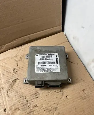 Chrysler Grand Voyager III Airbag control unit/module 4686242 TMD028778550 0285001093