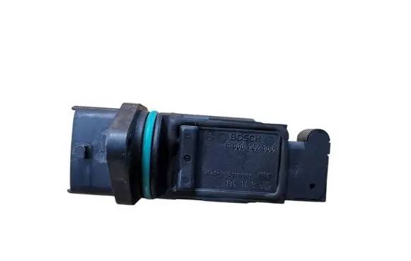 Volvo XC70 Mass air flow meter F00C2G2066 186143B