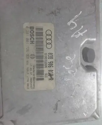 Audi A4 S4 B5 8D Engine control unit/module 038906018R 0281001726 28SA3407