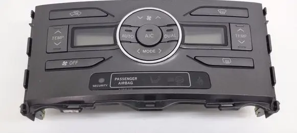 Toyota Auris 150 Air conditioner control unit module 5590002230
