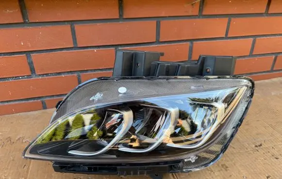 Hyundai Kona I Headlight/headlamp 92101J9600