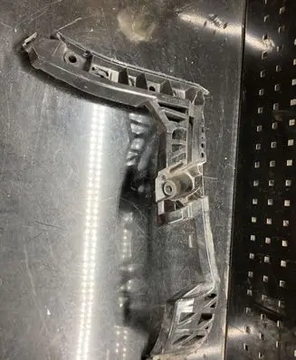 Mercedes-Benz CLA C117 X117 W117 Front bumper mounting bracket A1778850800