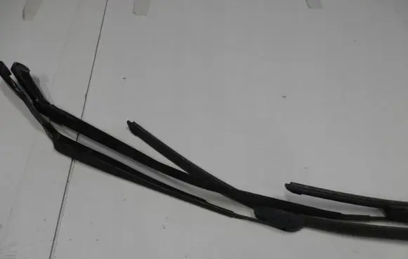 Nissan Murano Z50 Front wiper blade arm 1234567890hg
