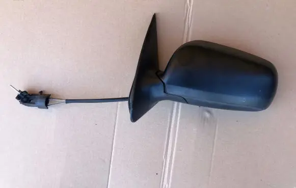Skoda Fabia Mk1 (6Y) Manual wing mirror 