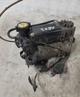 Audi A8 S8 D3 4E Air suspension compressor/pump E08V