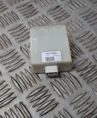 Toyota Avensis T250 Door control unit/module 8974105070 73668012