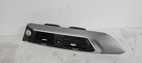 BMW X3 G01 Dash center air vent grill 9363444