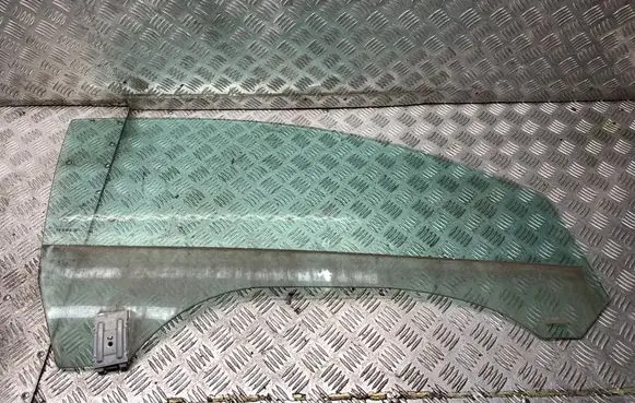 Mercedes-Benz E A207 Front door window glass four-door
