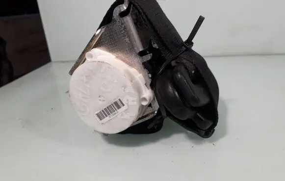 Ford Galaxy Rear seatbelt