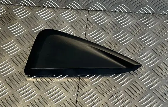 Nissan Leaf I (ZE0) Rear fender molding trim 781273NL0A