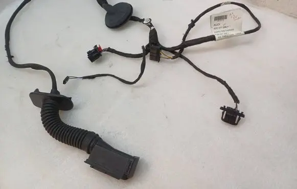 Audi A1 Rear door wiring loom 490642641768 82G971688F TAB027259L
