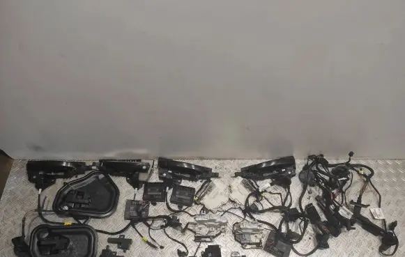 Audi A6 S6 C7 4G Lock set 