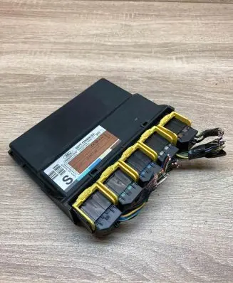 Ford Mondeo Mk III Comfort/convenience module 3S7T15K600SA 5WK48751B WithPlug