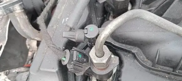 Volvo XC60 Fuel injector 31272767 B445140987