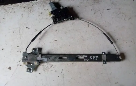 Hyundai i10 Front door window regulator with motor