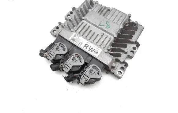 Nissan Qashqai Engine control unit/module 23710BR30A S180033108A