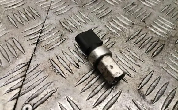 Air conditioning (A/C) pressure sensor