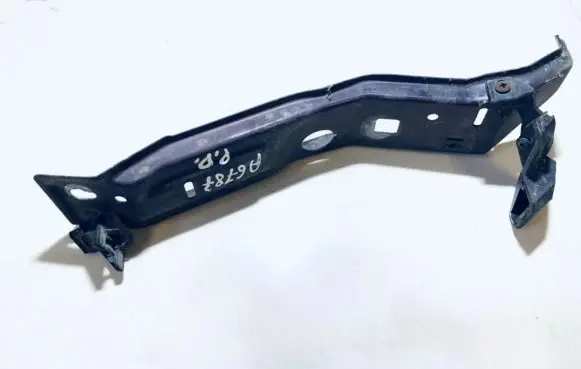 Audi A6 S6 C4 4A Radiator support slam panel
