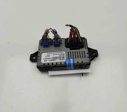 Jaguar XJ X350 Seat control module 7W9314B663AD